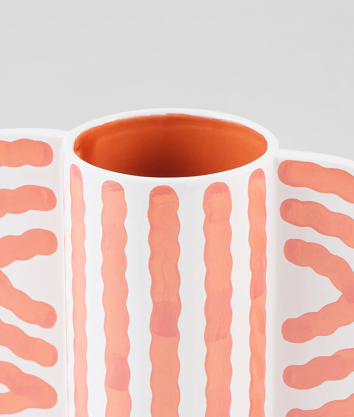 Large Butterfly Vase Pink - Image 3