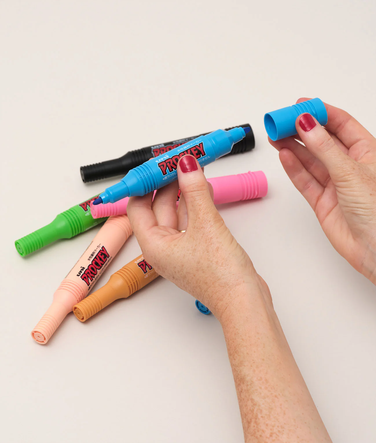uni PROCKEY Double Ended Marker Peach - Image 2